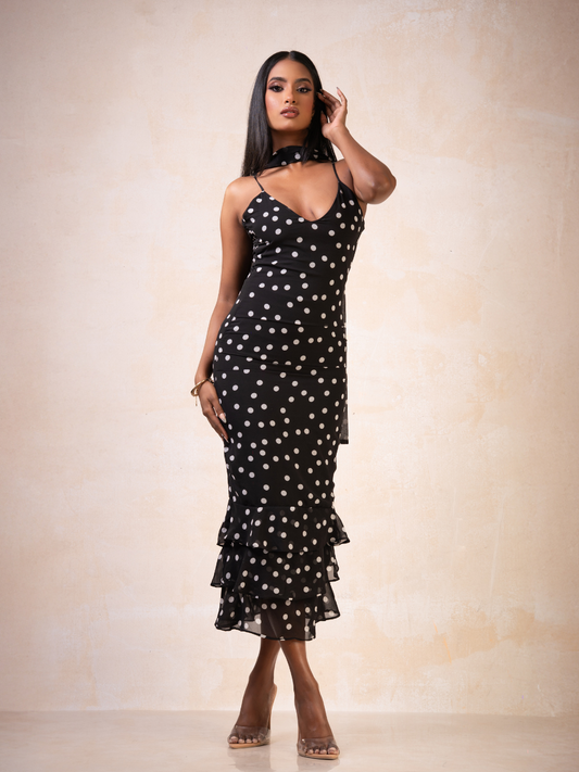 Blackout-Muse Ruffle Midi Dress