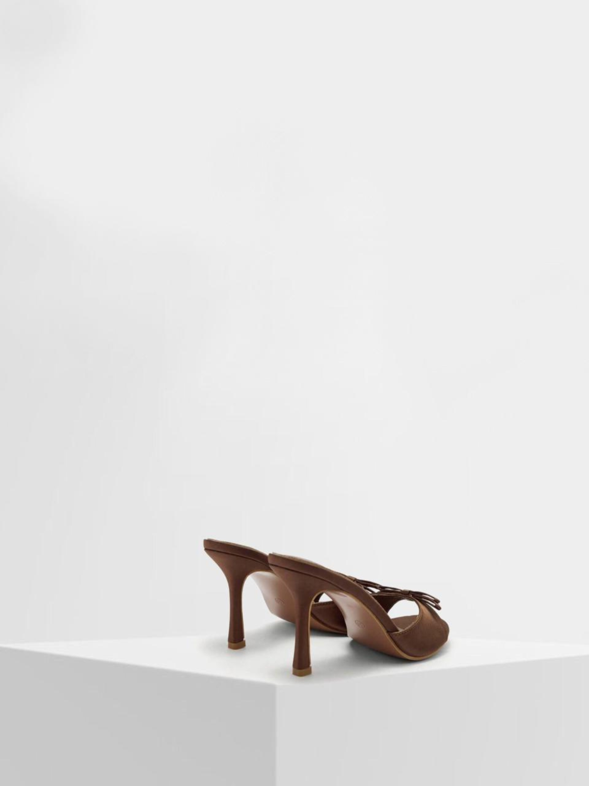 Cuccoo Bowknot Mule Heels.