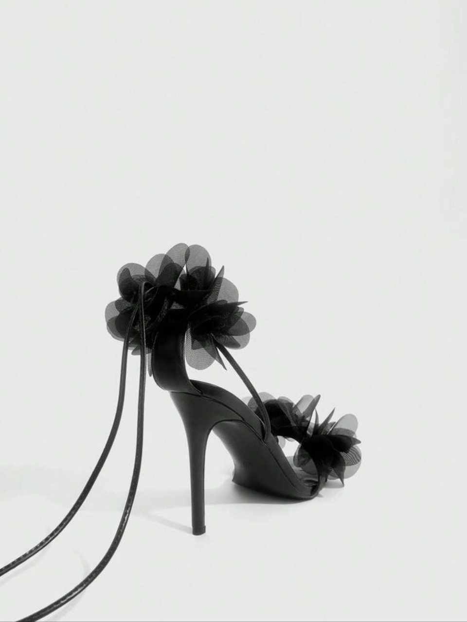 Cuccoo Floral Tie-up Heel