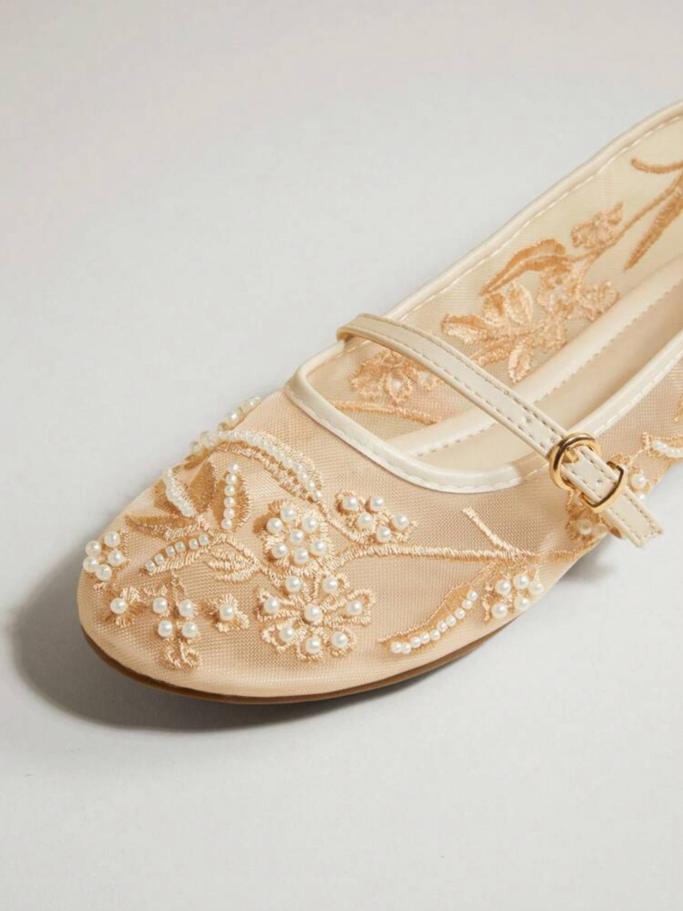 Solezae Embroidery Chic Ballet Flats