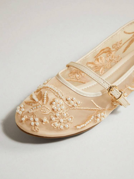 Solezae Embroidery Chic Ballet Flats